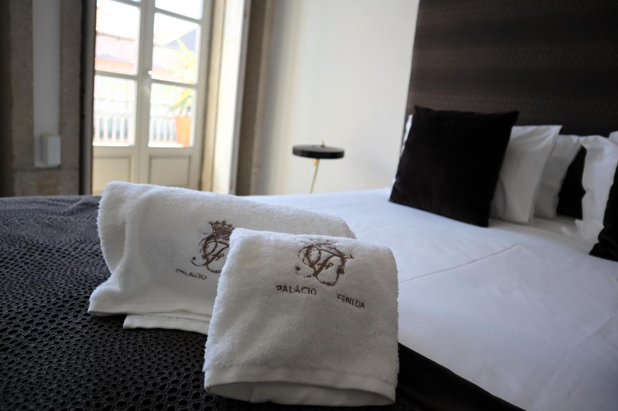 Palacio Fenizia Lux Apartments Porto Quarto foto